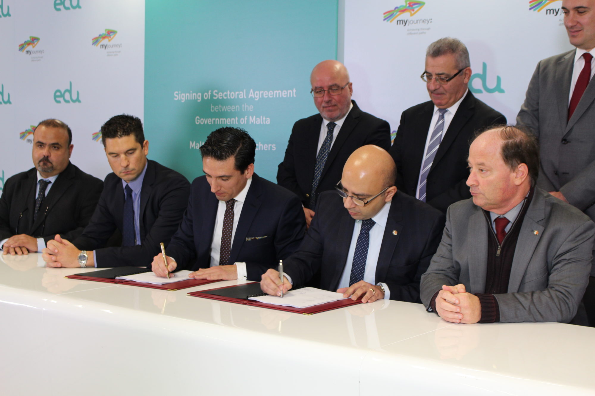 Sectoral Agreement signed between MUT and Education Ministry