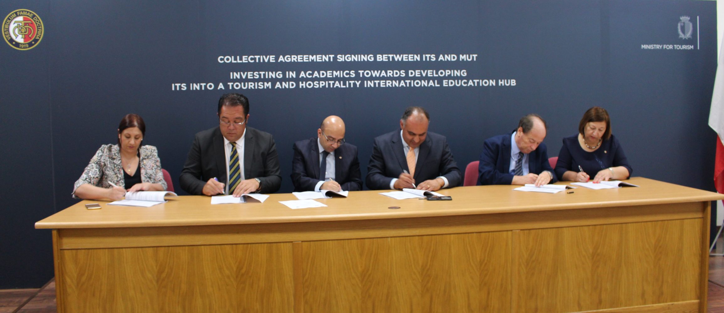 Collective Agreement Signing between ITS and MUT