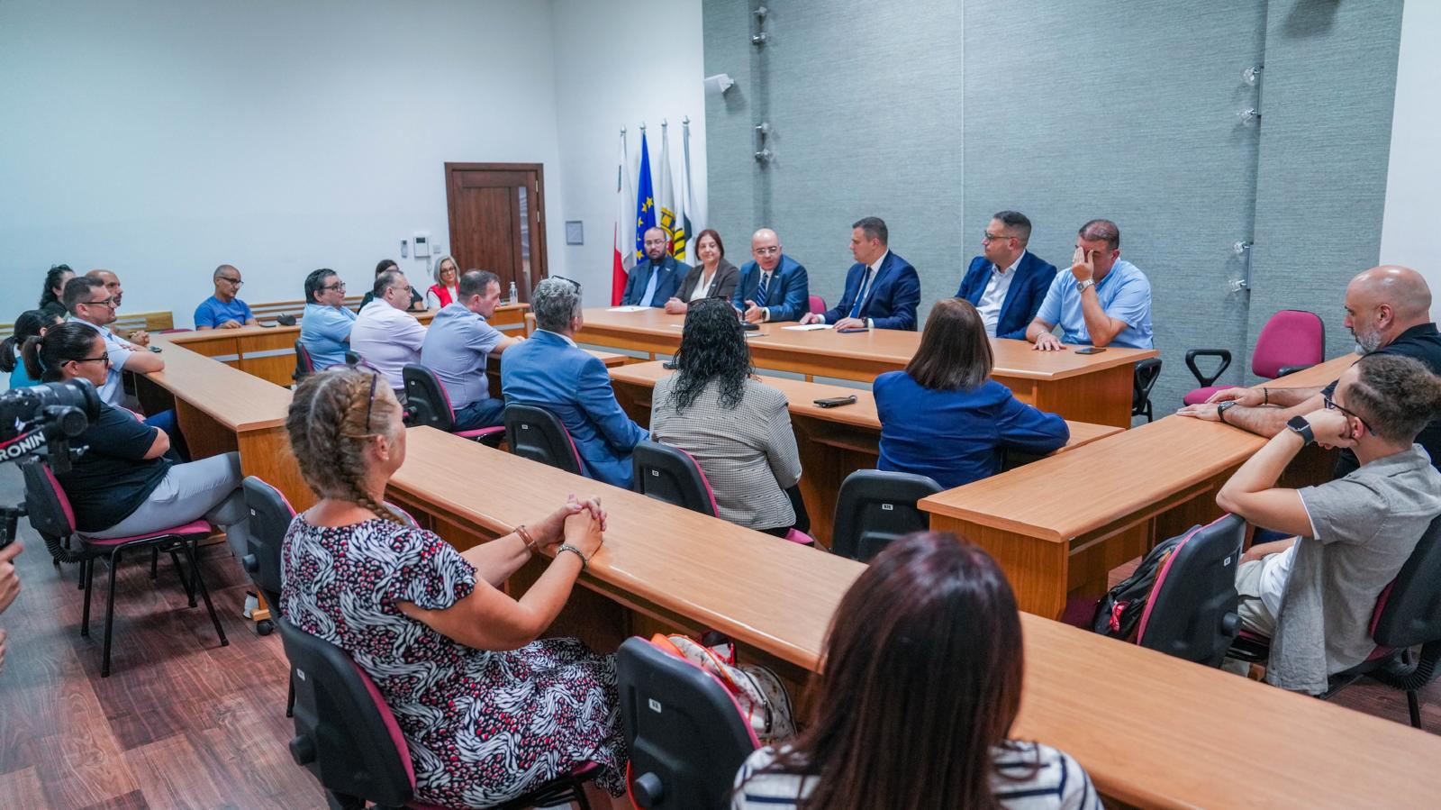 Education Minister Byron Camilleri meets the MUT Council